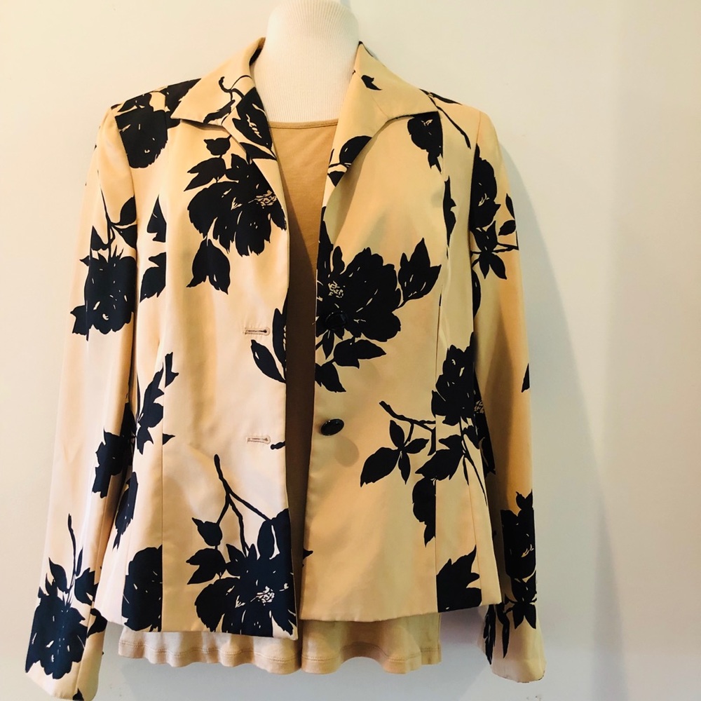Jones New York Silk Tan/Black Jacket Size 6